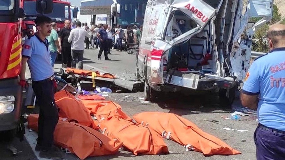 Gaziantep'te katliam gibi kazada 16 kişi yaşamını yitirdi&hellip;