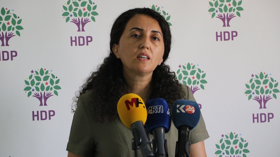 G&uuml;nay: T&uuml;rkiye &ccedil;&ouml;z&uuml;m ve barış &nbsp;istiyorsa Suriye&rsquo;den &ccedil;ıkmalı...