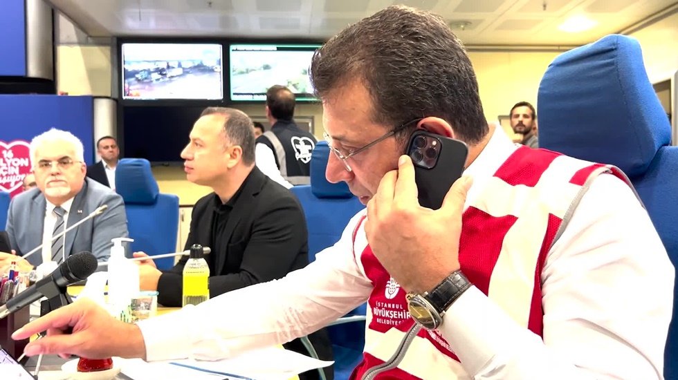 İmamoğlu’ndan Balıklı Rum Hastanesi Vakıf Başkanına tepki: "Kimseyi kovmaya gücünüz yetmez bunu bilin”