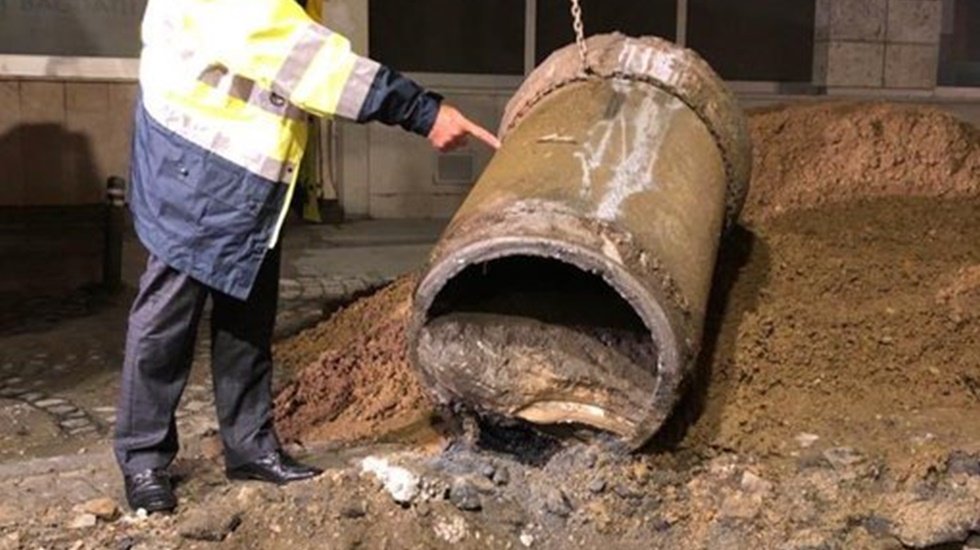 İSKİ ekipleri İstanbul'a ihanetin fotoğrafını &ccedil;ekti