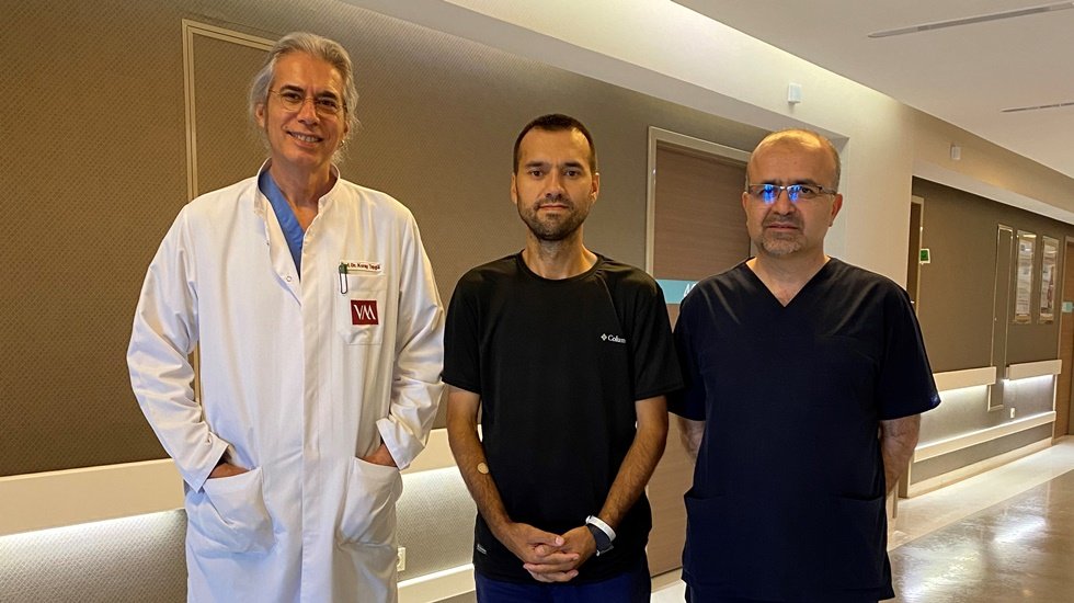Karnındaki 10 kiloluk kitleden 5 saatlik ameliyatla kurtuldu