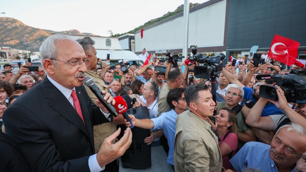 Kılı&ccedil;daroğlu: "Altı lider bir aradayız. Altı lider aynı şeyleri s&ouml;yl&uuml;yoruz. Altı lider de kararlıyız&rdquo;