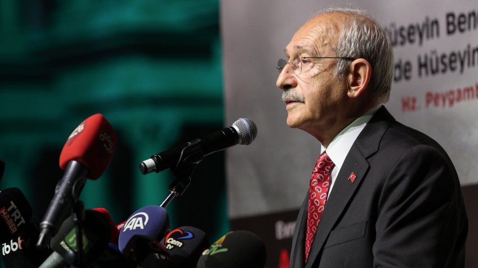 Kılı&ccedil;daroğlu, 'Aşura Matem Merasimi'ne katıldı: "Hz. H&uuml;seyin'e ağlayıp Yezid gibi davrananlardan değiliz"