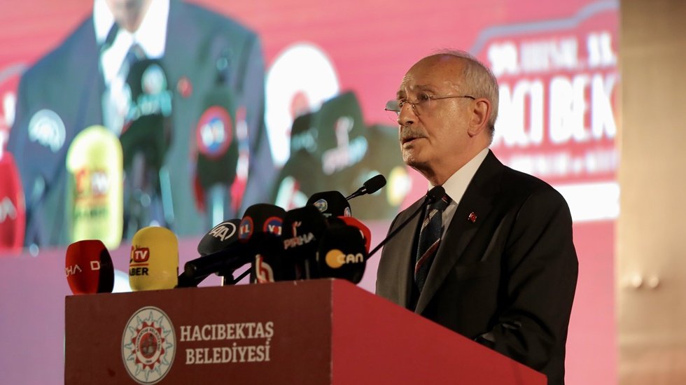 Kılı&ccedil;daroğlu: &ldquo;Cumhuriyeti ikinci y&uuml;zyılında demokrasi ile ta&ccedil;landıracağız&rdquo;