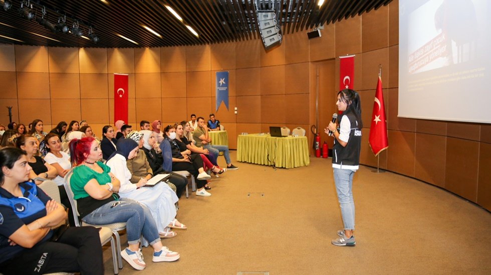 Madde bağımlılığı hakkında önemli uyarılar: En iyi narkotik polisi ‘’Anne’’