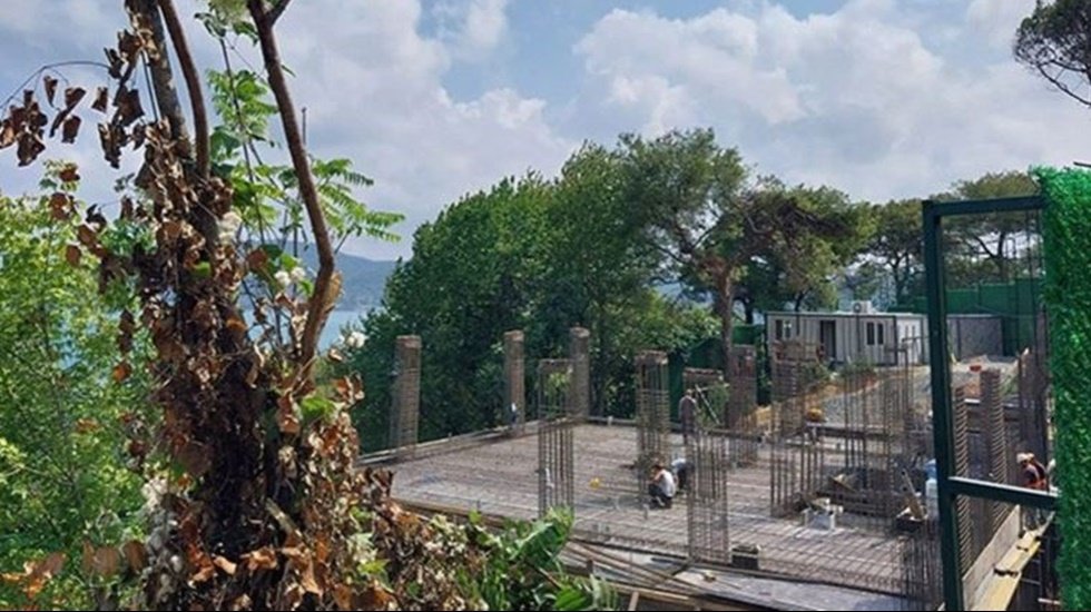 MNG Holding&rsquo;in patronu g&ouml;z&uuml;n&uuml; bu sefer de Boğaz&rsquo;a dikti