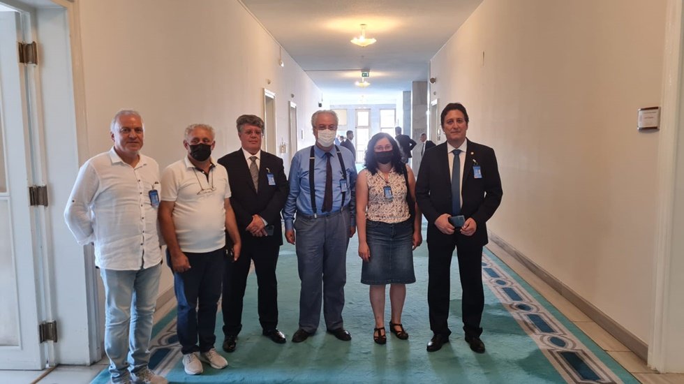 TTB: Biz şiddet koşullarında &ccedil;alışmaya devam ederken meclis tatile girdi