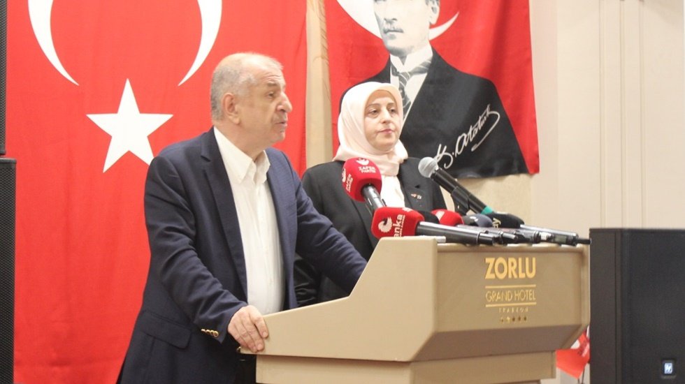 &Uuml;mit &Ouml;zdağ: Sığınmacıları gerekirse zorla yollayacağız