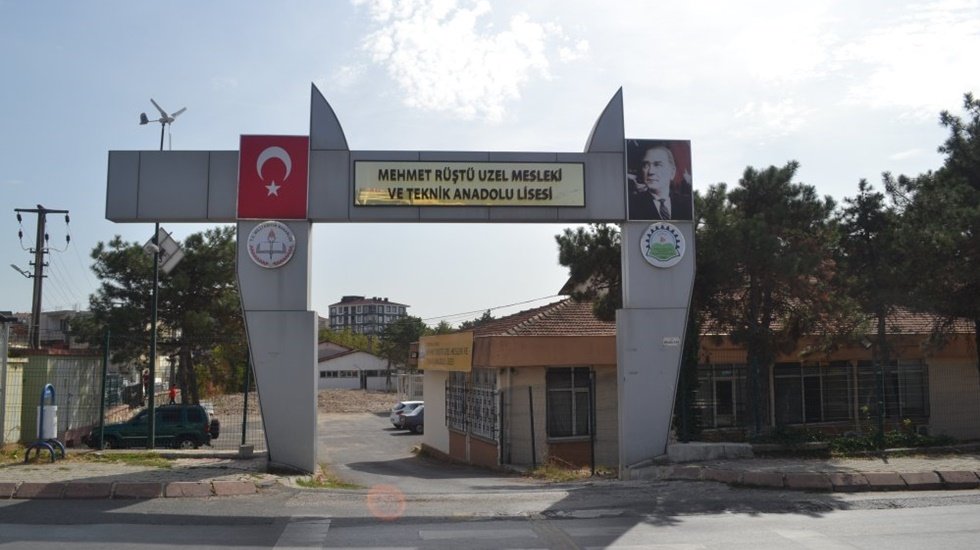AKP iktidarı bir okul inşaatını 4 yılda tamamlayacak&hellip;