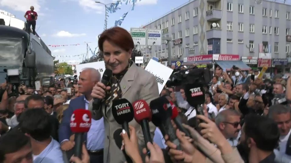 Akşener: &ldquo;K&uuml;rtlere yanlış bir kelime s&ouml;ylemeyeceğiz, s&ouml;yletmeyeceğiz&rdquo;