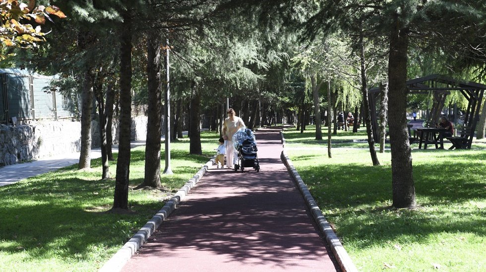 Atatürk Yürüyüş Parkı’nın yolları yenilendi