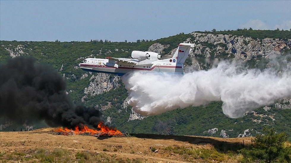 Barut: &ldquo;Ciğerlerimiz yanarken s&ouml;nd&uuml;rme helikopterlerini kullanamayanlar bu işin sorumlusudur"