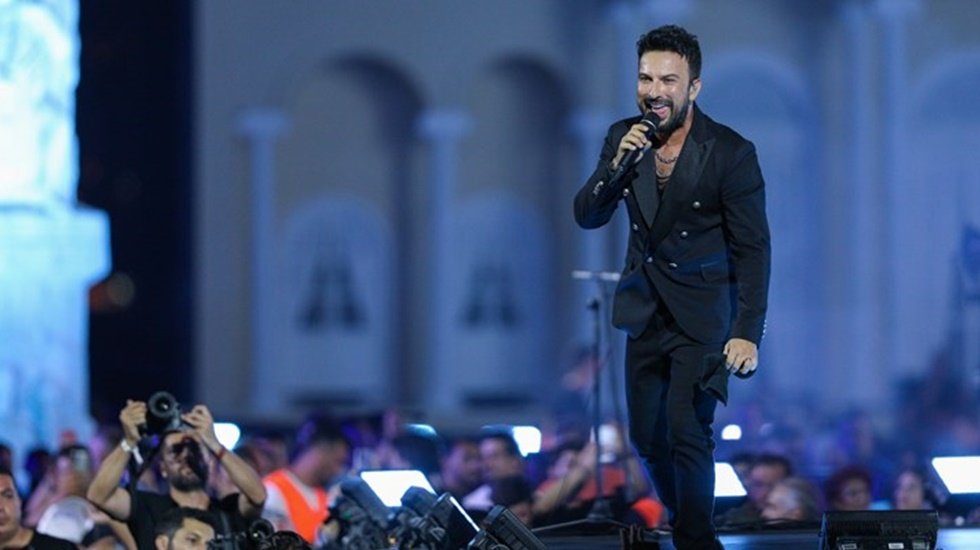 Bitmeyen karın ağrısı: Yandaş Selmanoğlu'dan Tarkan&rsquo;a k&ouml;&ccedil;ek benzetmesi