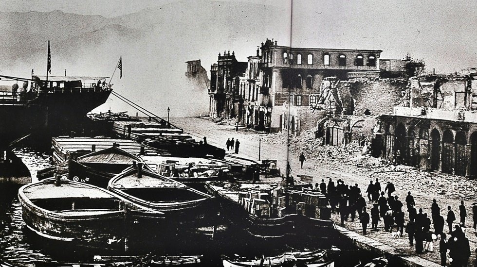 &lsquo;B&uuml;y&uuml;k İzmir Yangını 1922&rsquo; fotoğraf sergisi İzmir Sanat Galerisi&rsquo;nde a&ccedil;ıldı&hellip;