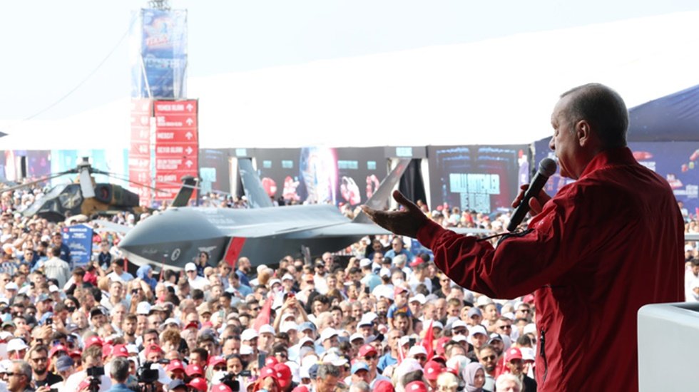 CHP'den Erdoğan'a: 'Adalar sen şarkı s&ouml;ylerken işgal edildi'