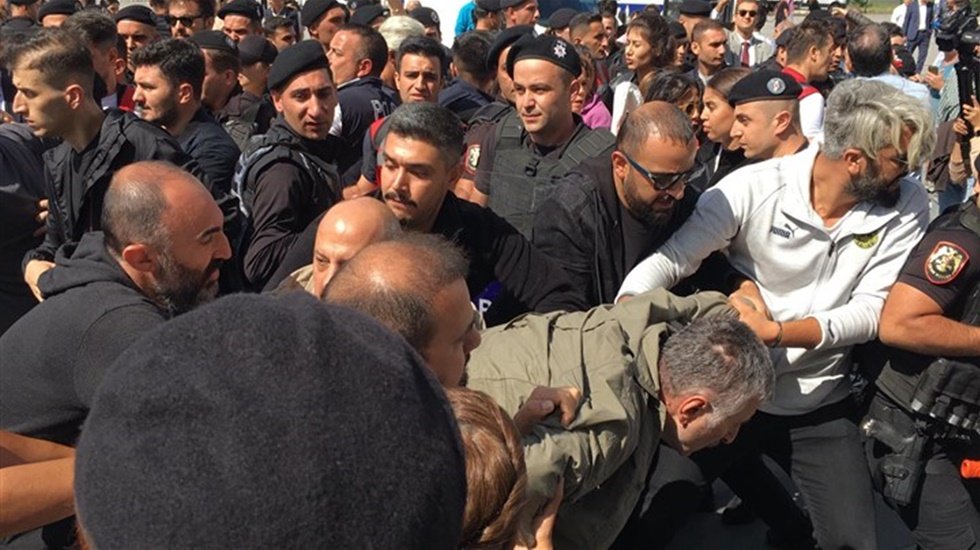 Cumartesi Anneleri: T&uuml;m g&ouml;zaltılar serbest