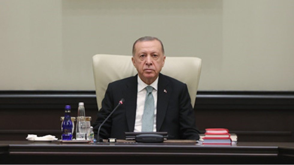 Muhalefeti hedef alan Erdoğan, ''Siyasi başarısızlıklarına sizleri de ortak etmek isteyenlere l&uuml;tfen aldırış etmeyin"