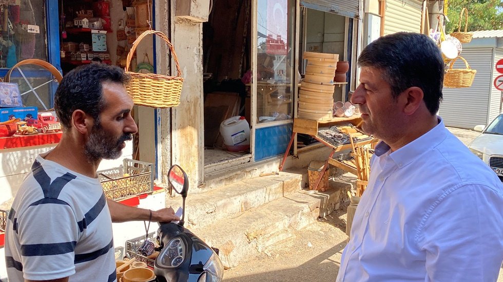 Esnafın isyanı: &ldquo;Allah y&uuml;z&uuml;m&uuml;ze bakar da inşallah bu AKP gider&rdquo;