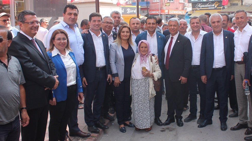 Gitmemek i&ccedil;in &ccedil;ok &ccedil;aba g&ouml;steriyor ama bu sefer gidecek...