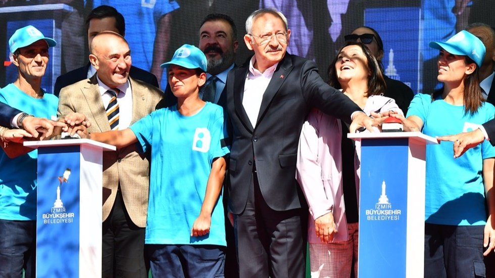 İzmir&rsquo;de tesis a&ccedil;an Kılı&ccedil;daroğlu: &ldquo;İzmir Avrupa &Ouml;d&uuml;l&uuml;'n&uuml; bu &ccedil;abalar sayesinde aldı&rdquo;
