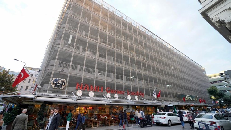 Katlı otopark yeraltına inecek Karaköy meydanına kavuşacak