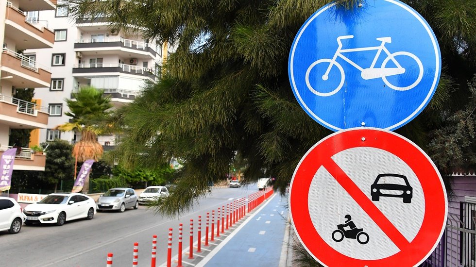 Mersin genelinde bisiklet yolları artırılıyor