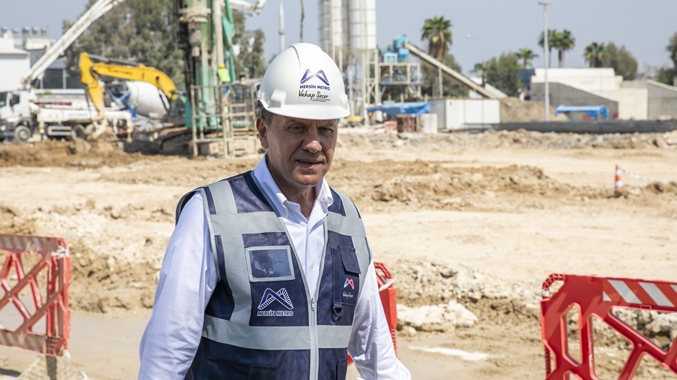 Se&ccedil;er: &ldquo;Metro ihalesini yaptığımızda euro 9 TL idi, şimdi 18 TL.  G&ouml;rd&uuml;ğ&uuml;m&uuml;z zararı siz hesaplayın&rdquo;