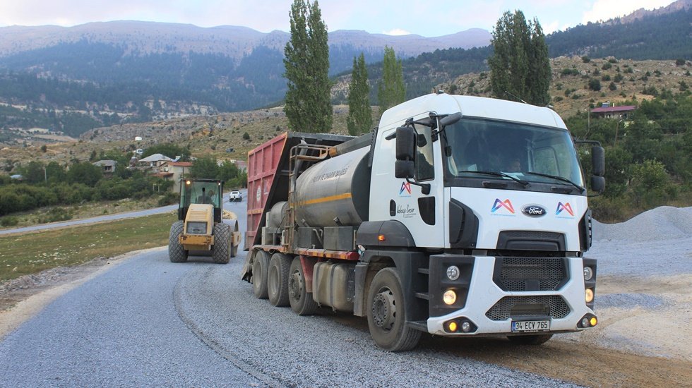 Toroslar&rsquo;da yol &ccedil;alışması &nbsp;&nbsp;