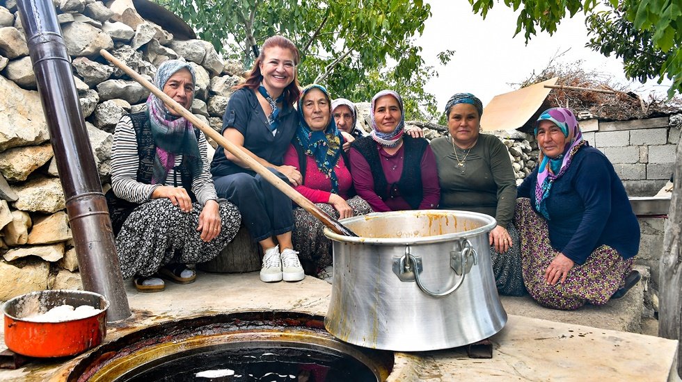 &Uuml;retici Kadınlar Uzuncabur&ccedil;&rsquo;ta buluştu&hellip;