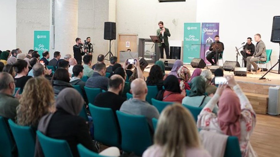 Yunus’un felsefesi müzik ile Avrupa'da yankılandı