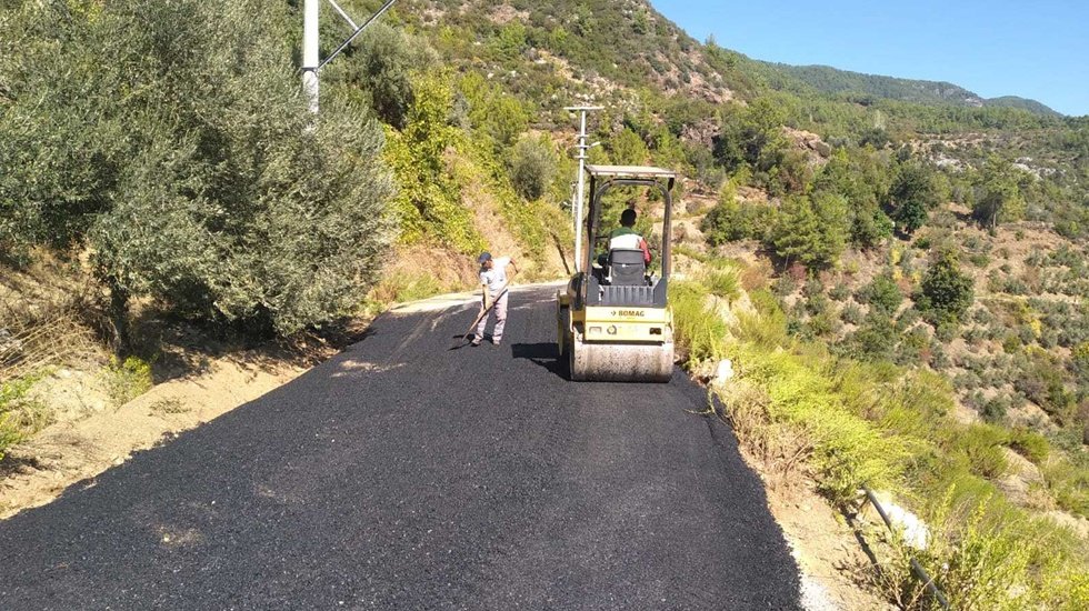 Alanya kırsalındaki yollar kışa hazırlınıyor...