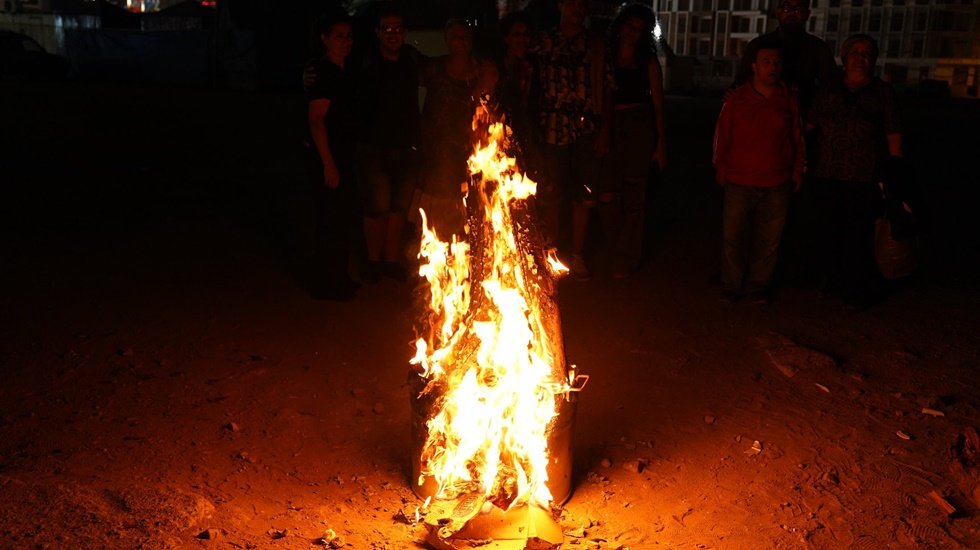Ayvalık engelliler şenliği kamp ateşiyle sona erdi