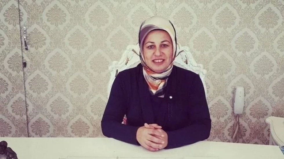 BBP'li MKYK &Uuml;yesi:  'AKP'ye oy isteyemem' dedi, partisinden istifa etti