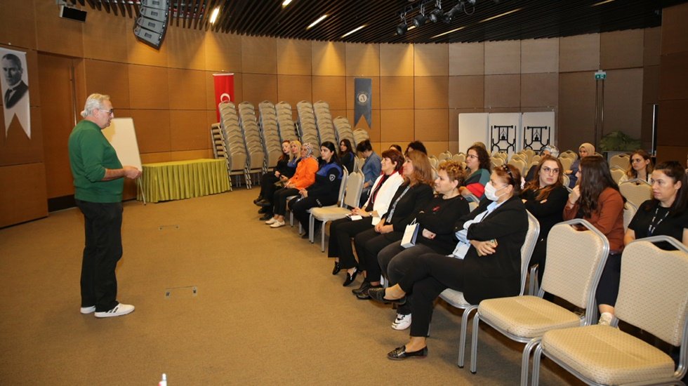 Belediye Personeline Meme Kanseri Farkındalık Semineri