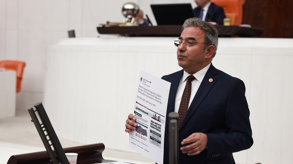 CHP&rsquo;li Budak: "T&uuml;rkiye'nin her yerine bir yığın fabrika yapıldı ve bunların hepsi hara&ccedil; mezat satıldı"