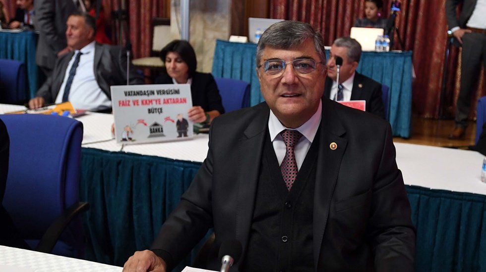 CHP&rsquo;li Sındır: &ldquo;Bu b&uuml;t&ccedil;e faiz lobilerine kaynak aktaran, KKM kıskacında bir b&uuml;t&ccedil;e!&rdquo;