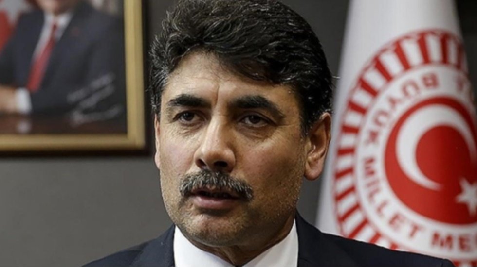 Fakıbaba'nın istifa paylaşımını beğenen AKP'li vekil: Sehven oldu