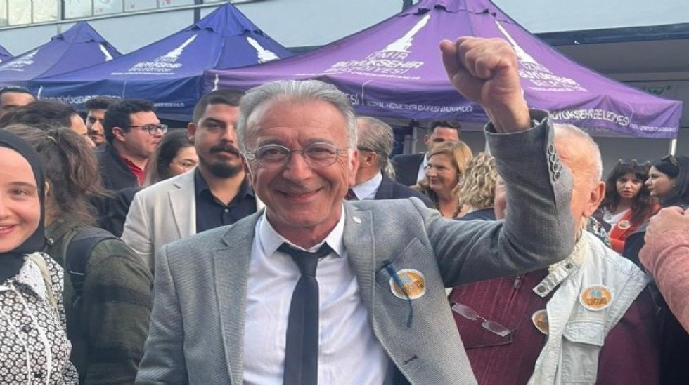 İzmir Barosu'nun yeni başkanı &Ccedil;ağdaş Avukatlar Grubu&rsquo;ndan Sefa Yılmaz oldu