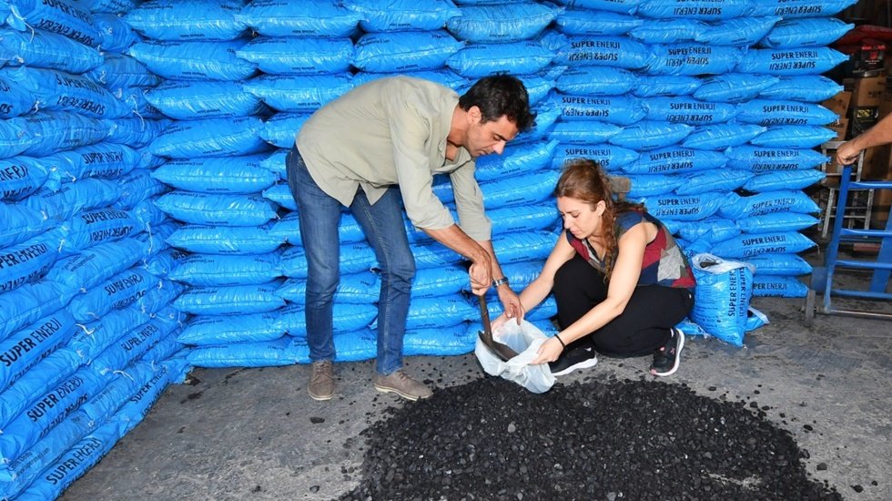 İzmir B&uuml;y&uuml;kşehir Belediyesi&rsquo;nden Ka&ccedil;ak ve kalitesiz k&ouml;m&uuml;re ge&ccedil;it yok