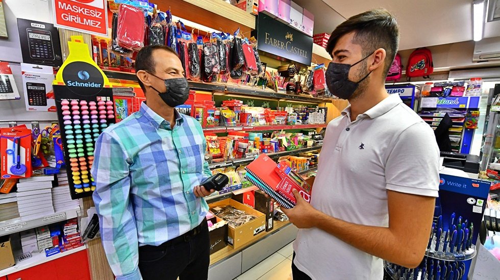 İzmir B&uuml;y&uuml;kşehir Belediyesi&rsquo;nin desteği &lsquo;Eğitim Kartları&rsquo; kullanıma a&ccedil;ıldı