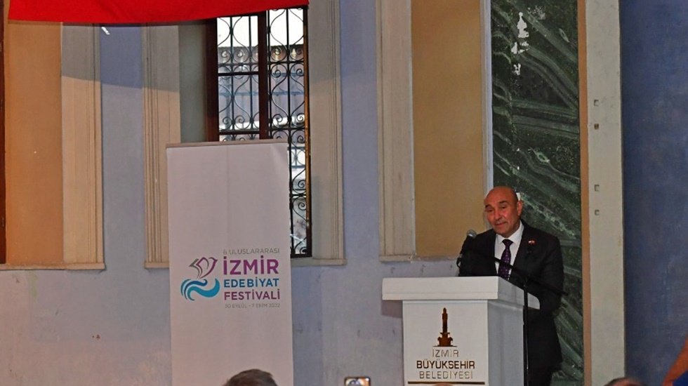 İzmir Uluslararası Edebiyat Festivali başladı