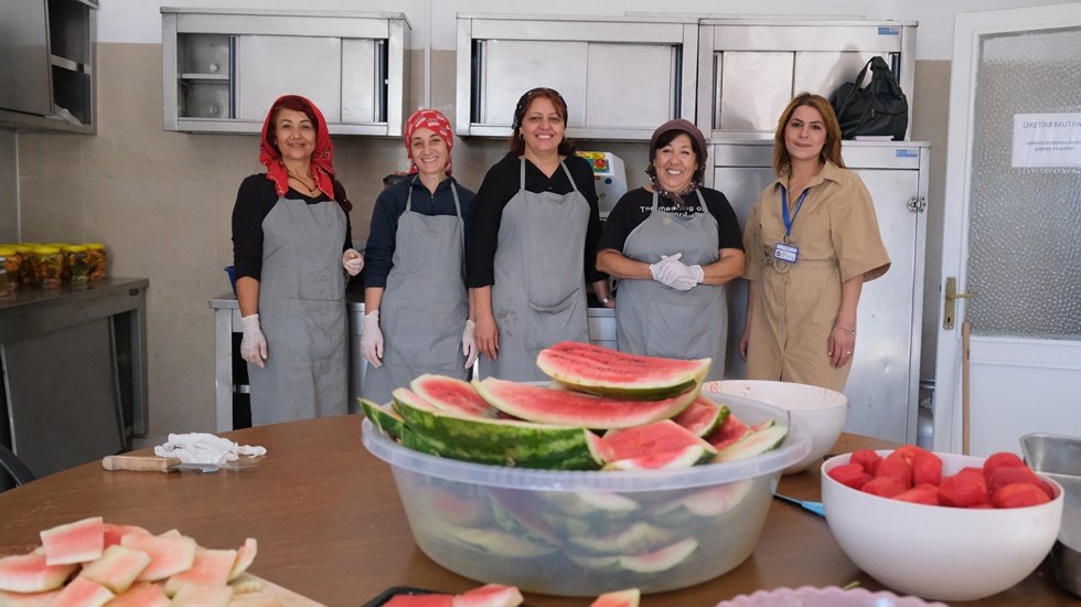 Kooperatif mutfağı kışa hazırlanıyor…