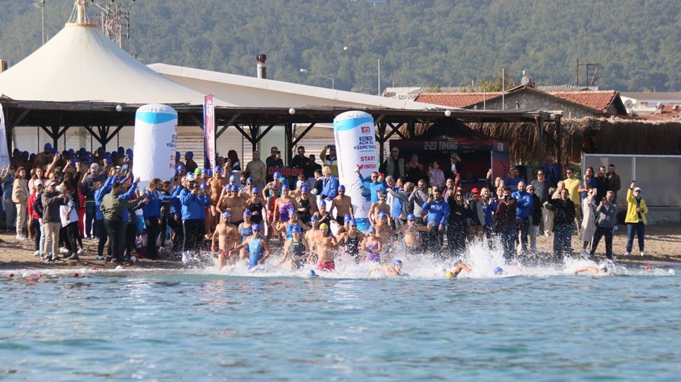 Kula&ccedil;lar Cumhuriyet i&ccedil;in atıldı