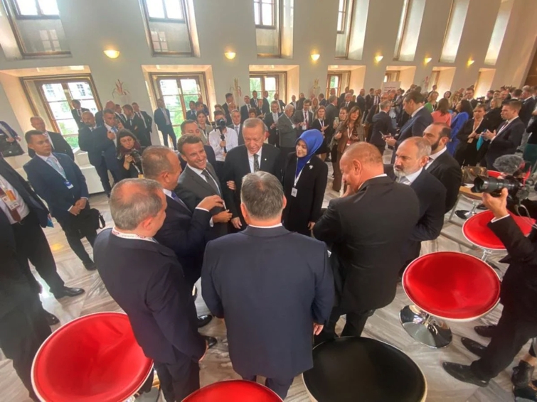 https://yenisoluk.com/uploads/2022/10/macron