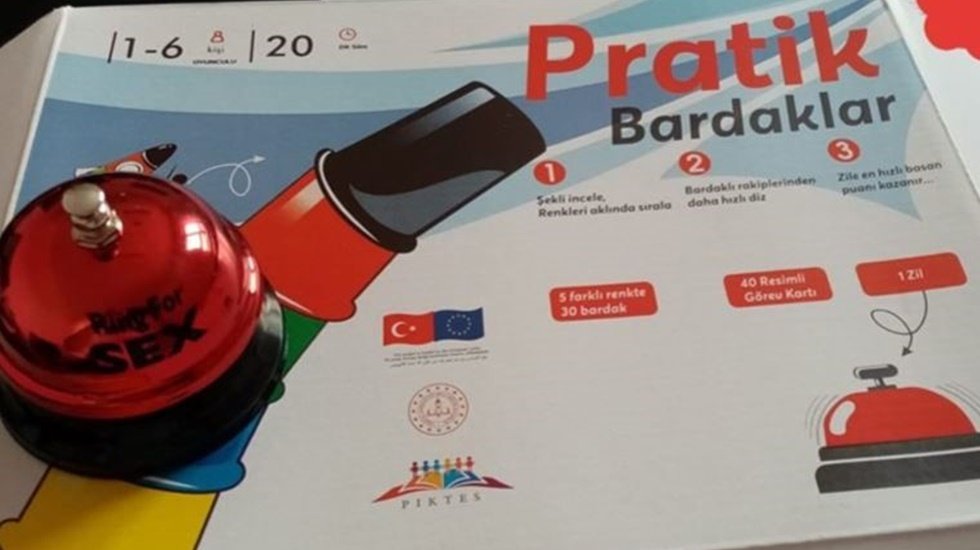 MEB'den b&uuml;y&uuml;k ayıp! &Ouml;ğrencilere dağıttılar: 'Seks i&ccedil;in zile bas'