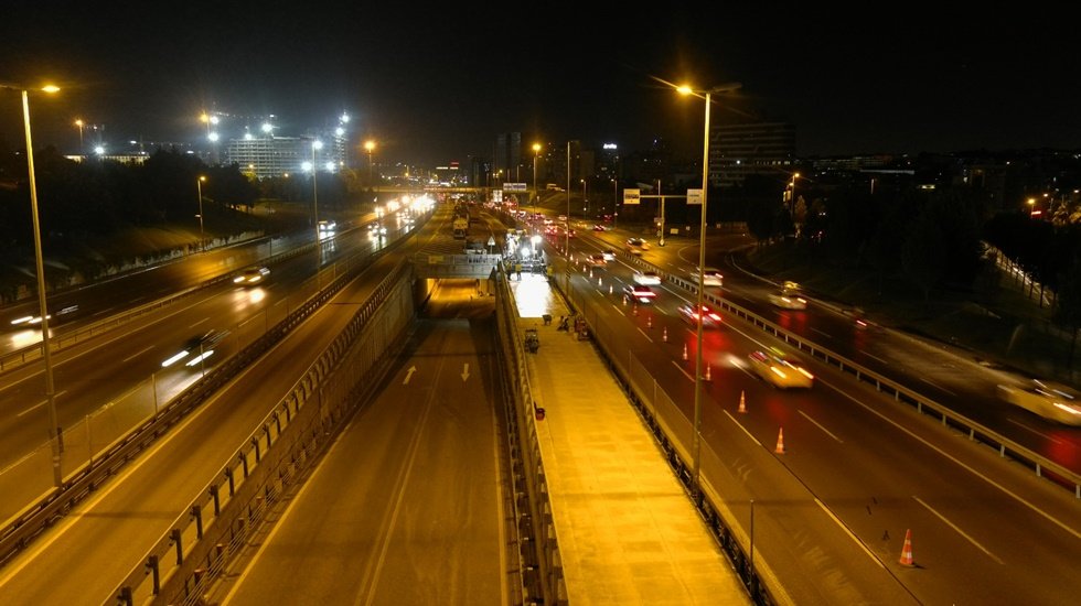Metrobüs için ekonomik ömrü yüksek ‘Beyaz Yol’
