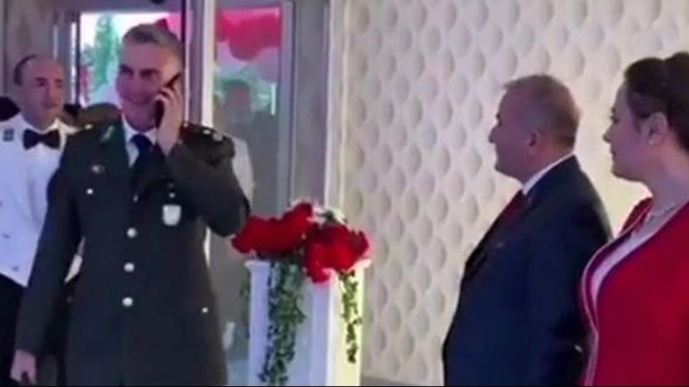 MSB: Tokat valisinin elini sıkmayan subaylara g&ouml;revden el &ccedil;ektirildi