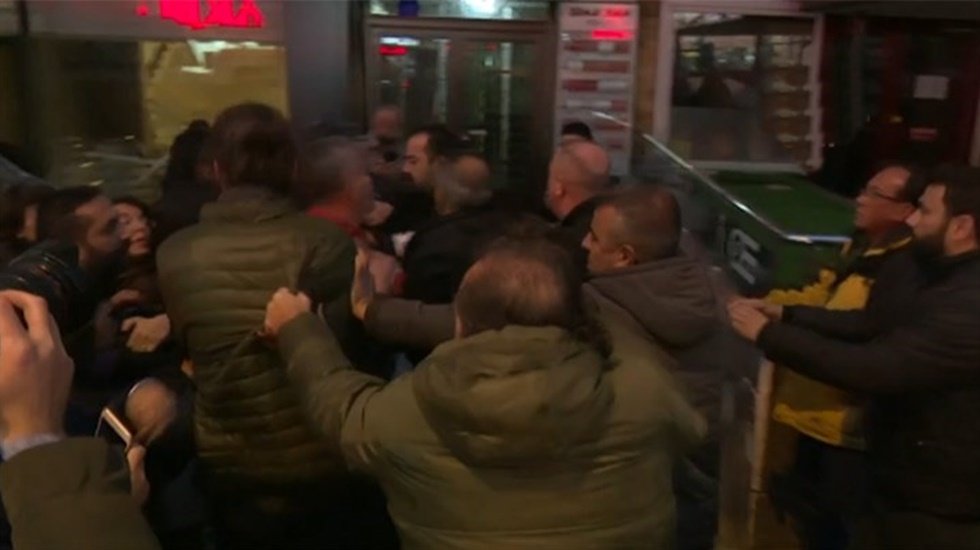 Polisin m&uuml;dahale ettiği 'Amasra' protestosunda 20 kişi g&ouml;zaltına alındı