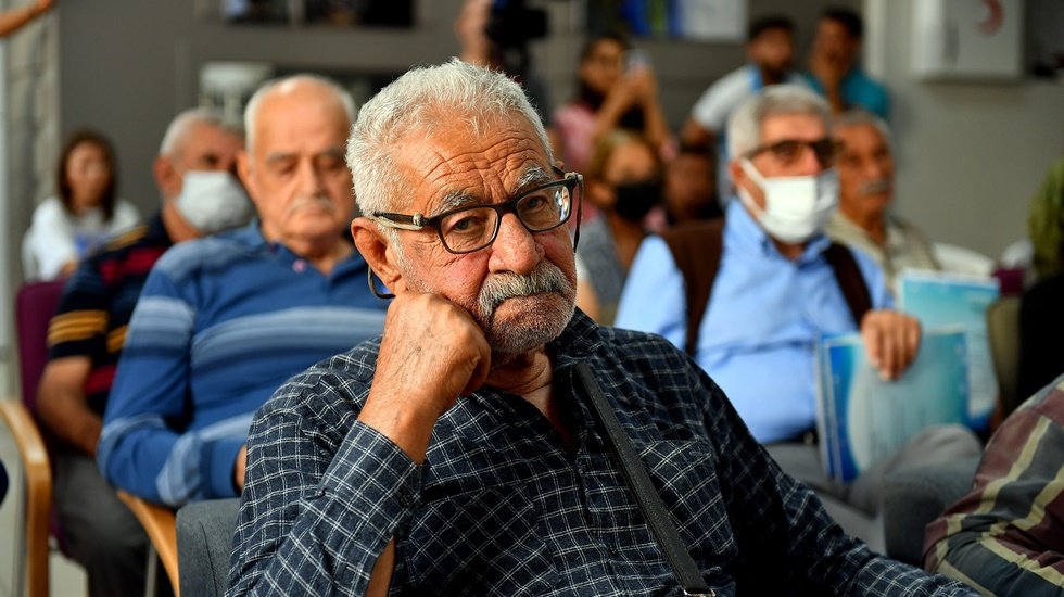 Toroslar Sosyal Yaşam Merkezi Emekli Evi&rsquo;nden kalp sağlığı semineri