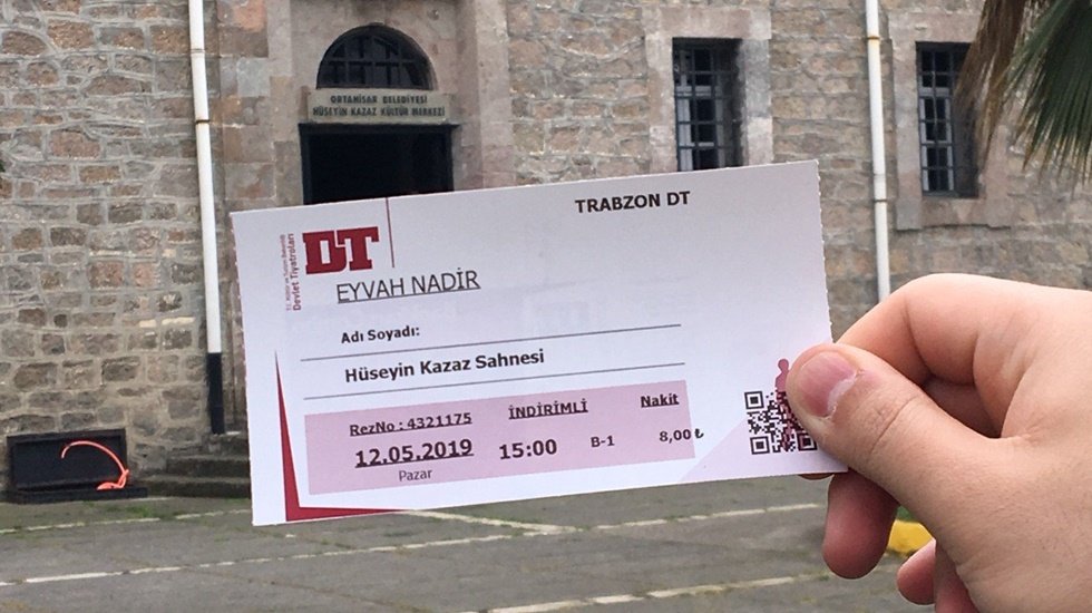 Trabzon'da k&uuml;lt&uuml;r-sanat faaliyetleri yapacak mekan bırakmadılar!